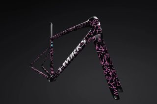 LUCAS BEAUFORT氏のフレームデザイン