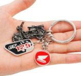 HondaハンターカブCT125の「BLACK EDITION」立体キーチェーンが東京モーターサイクルショーに登場！