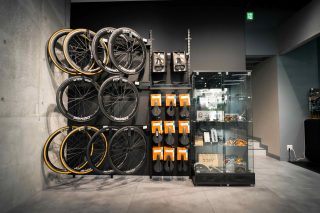 自転車パーツの展示