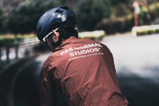 Pas Normal Studiosのウェア