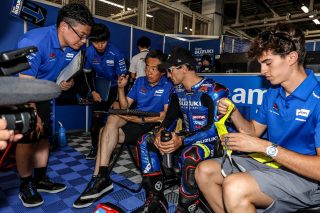 チームミーティング