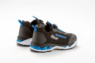 つま先プロテクター