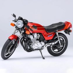 赤いホンダCB750-Fのオートバイ模型
