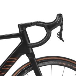 ロードバイクのハンドル