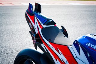 Aprilia X 250THのリアデザインとSC PROJECTマフラー