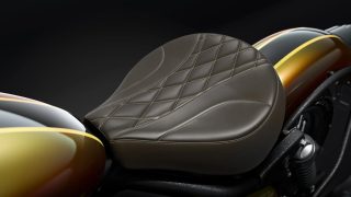 CLASSIC 650 125th YEAR ANNIVERSARY SPECIAL EDITIONのシート