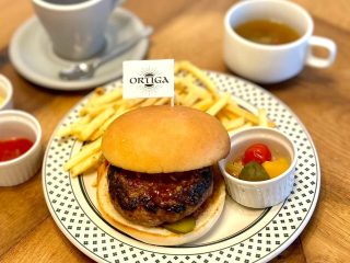 ORTIGAのハンバーガーセット