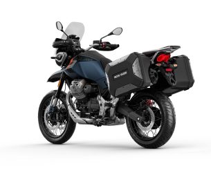 V85TT TRAVEL ゼフィーロブルー リア