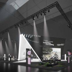 キャニオンの自転車が展示されたトレードショーのブース