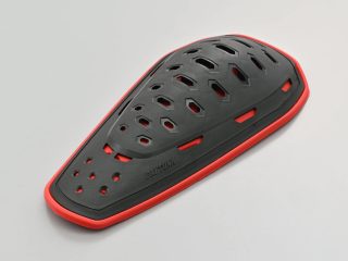 通気孔のあるプロテクター