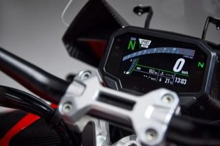 4.3インチTFTカラーインストゥルメント