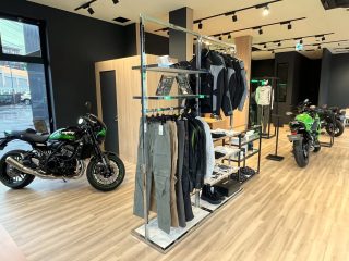 ISLAND DISPLAY