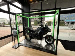 VERSYSが展示されたショールーム