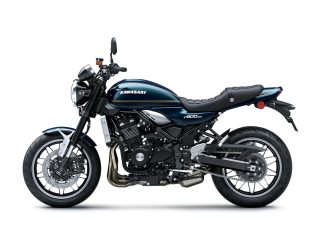 Z900RS サイドビュー