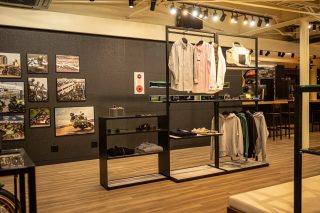 アパレル店舗内部