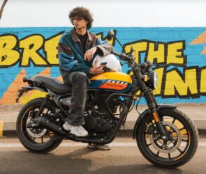ムンバイ・イエローのHUNTER 350