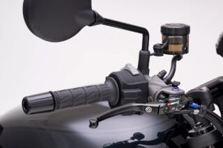 バイクのハンドル周り、ブレンボ製品装着例