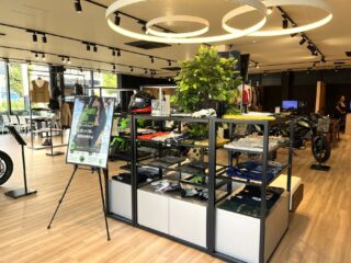 ISLAND DISPLAYのTシャツフェア