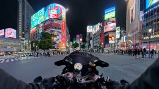 渋谷スクランブル交差点の夜景