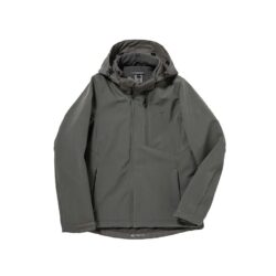 フード付きのダークグレーまたはカーキ色のジャケットが白い背景に置かれている画像です