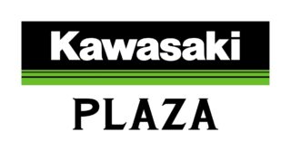 カワサキのロゴと「PLAZA」という文字